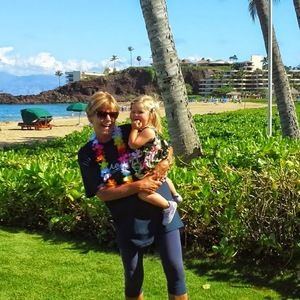 Meet your Posher, Ellen